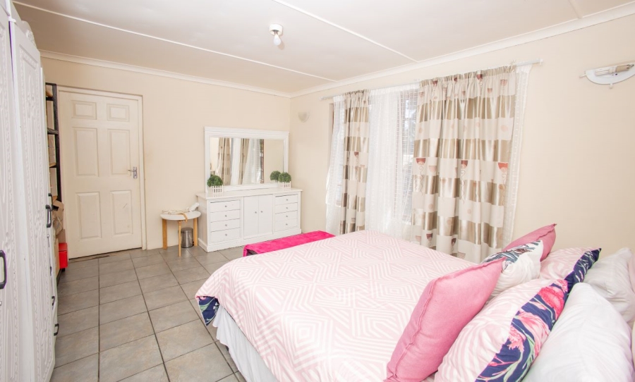 5 Bedroom Property for Sale in Nahoon Eastern Cape